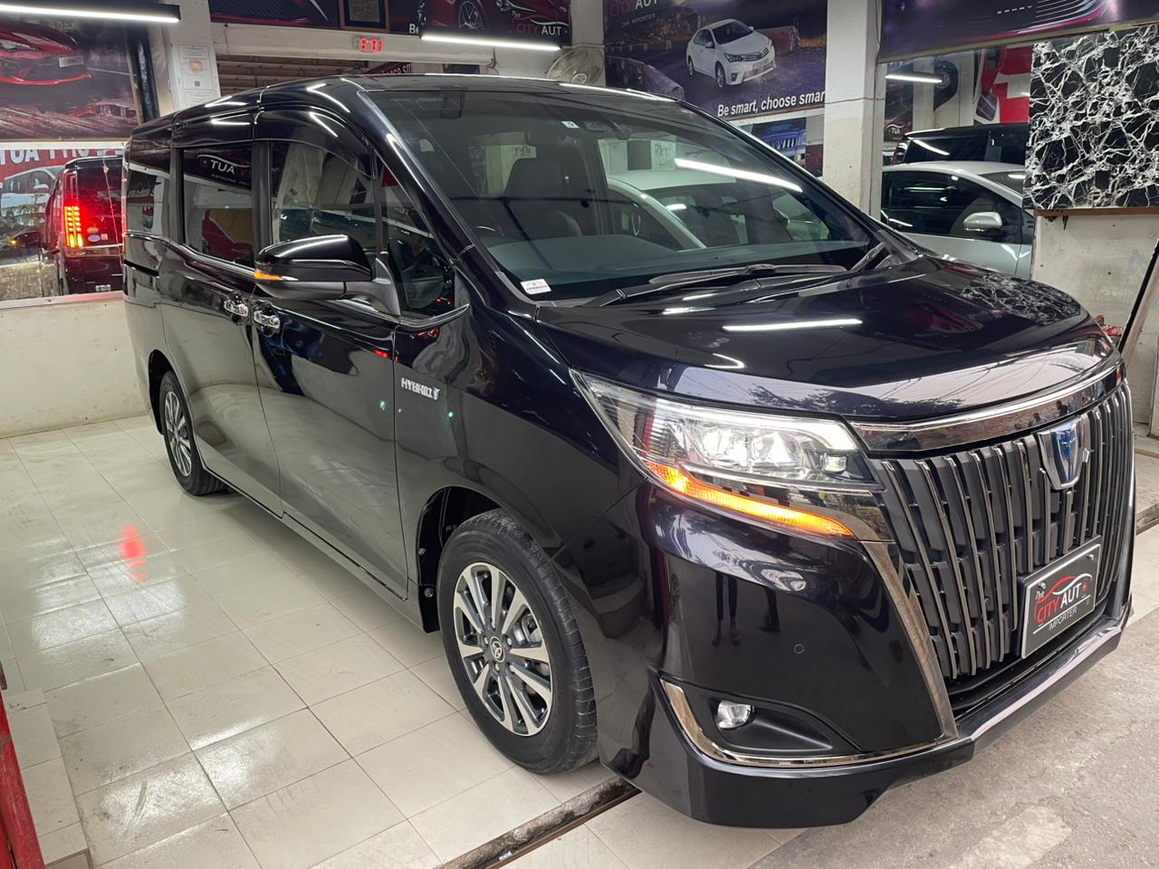 TOYOTA ESQUIRE GI PREMIUM 2019 HYBRID