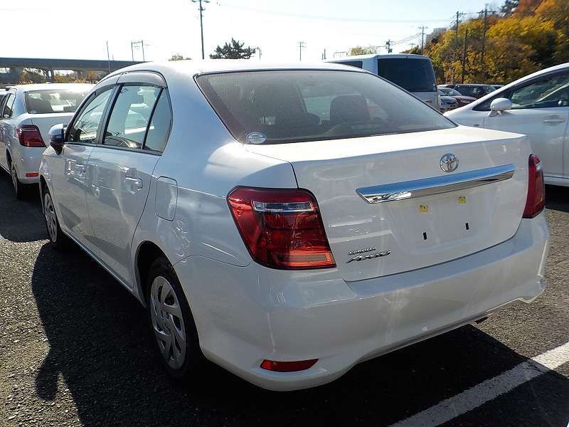 Toyota Axio NON HYBRID