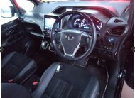 TOYOTA ESQURE GI PREMIUM HYBRID 2020
