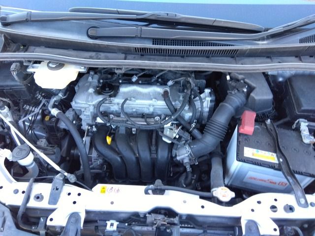 TOYOTA NOAH NON HYBRID (X-PKG)