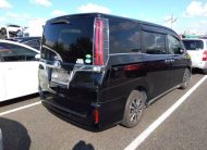 TOYOTA ESQUIRE (GI-PKG) NON-HYBRID, PUSH START