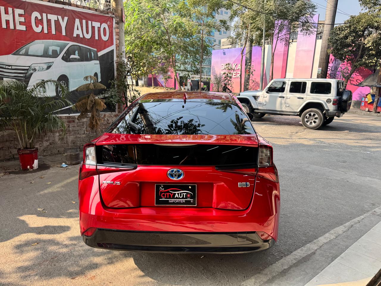 TOYOTA PRIUS