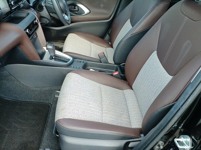 TOYOTA YARIS CROSS Z LEATHER  2020 HYBRID