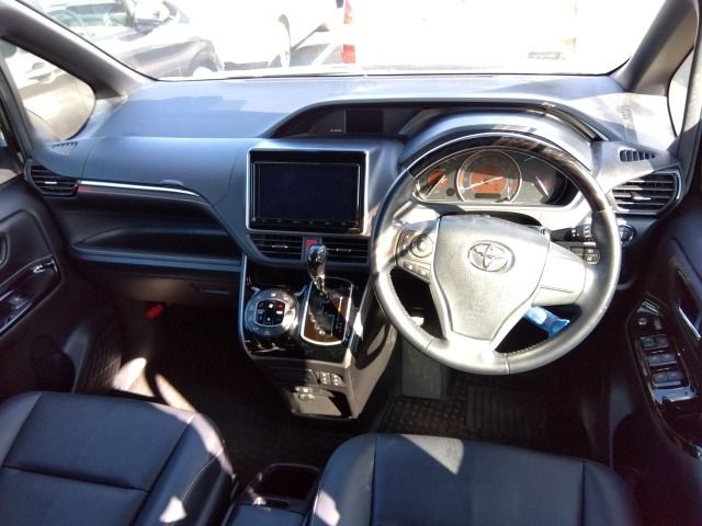 TOYOTA ESQUIRE (GI-PKG) NON-HYBRID, PUSH START