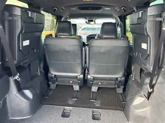 TOYOTA ESQUIRE GI-PKG (HYBRID)