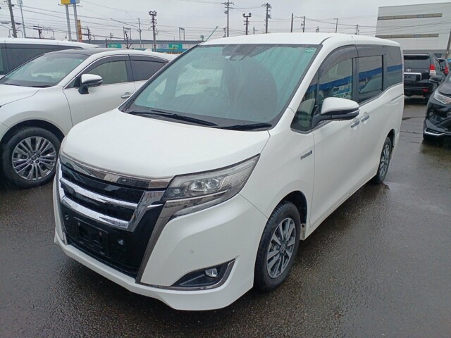 TOYOTA ESQURE GI PREMIUM HYBRID 2020