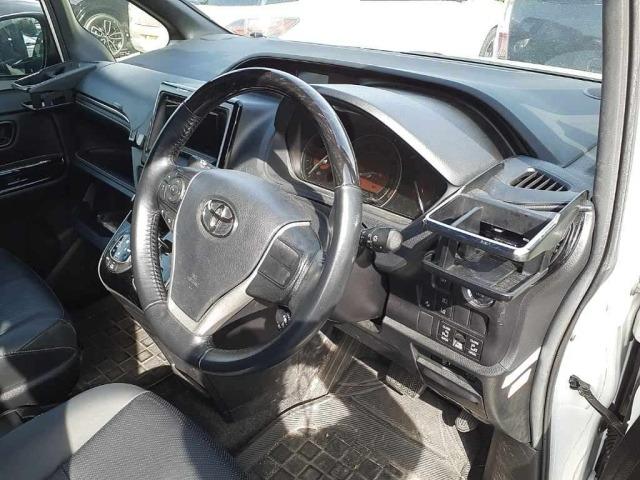 TOYOTA ESQUIRE GI  PKG NON HYBRID 2020