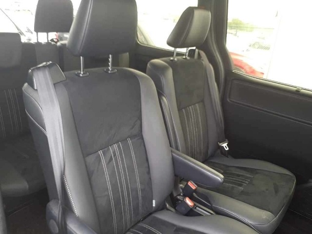 TOYOTA ESQURE GI PREMIUM HYBRID 2020