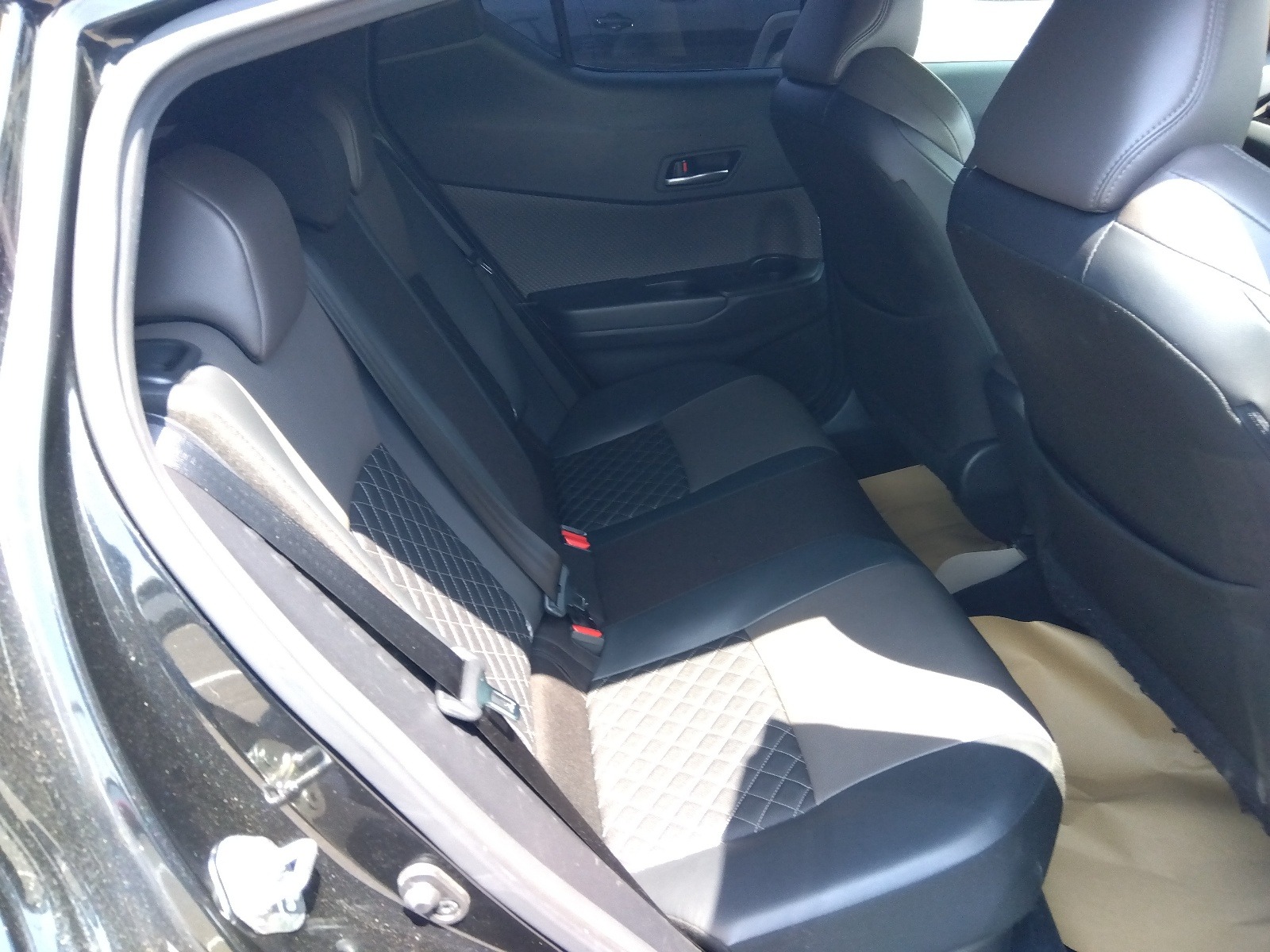 TOYOTA C-HR G-LED HYBRID 2020