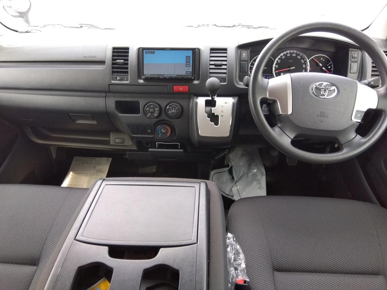 TOYOTA HIACE GL – PKG 2020