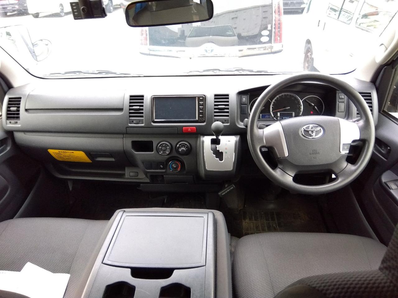 TOYOTA HIACE DX – PKG 2020