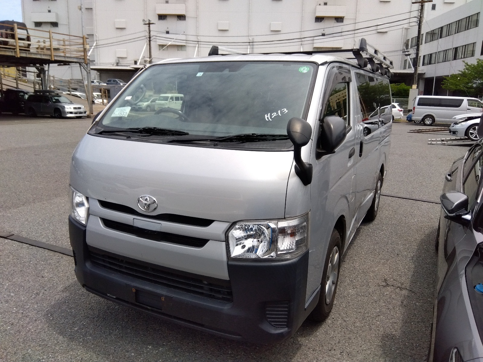 TOYOTA HIACE DX – PKG 2020