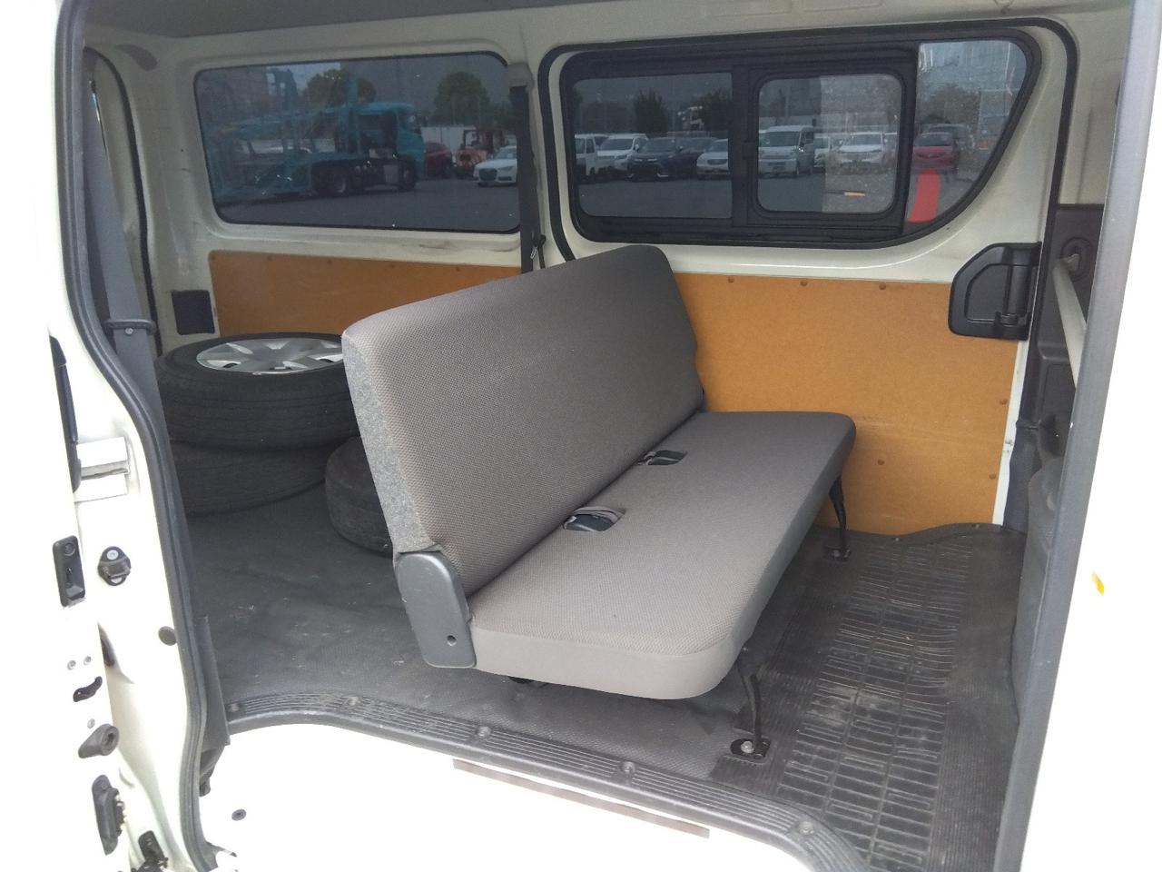 TOYOTA HIACE DX – PKG 2020