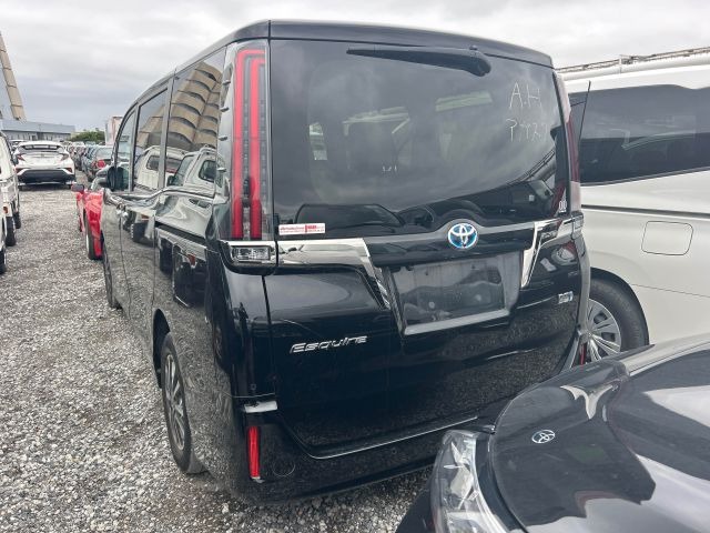 TOYOTA ESQUIRE GI PREMIUM HYBRID 2020