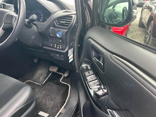 TOYOTA ESQUIRE GI PREMIUM HYBRID 2020