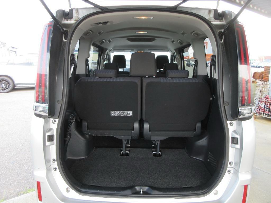 TOYOTA NOAH X-PKG NON-HYBRID 2020