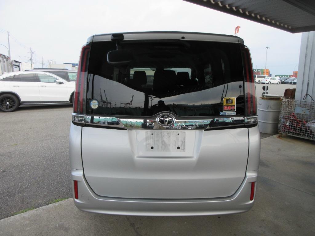 TOYOTA NOAH X-PKG NON-HYBRID 2020