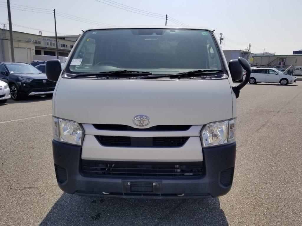 TOYOTA HIACE DX-PKG 2020