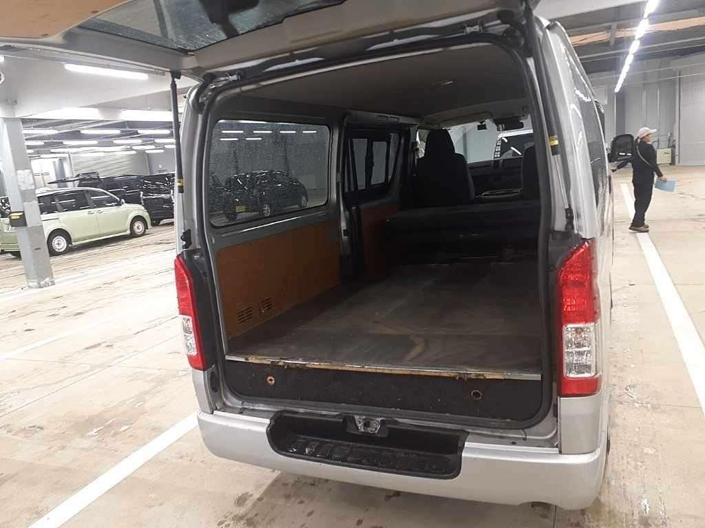 TOYOTA HIACE DX GL-PKG 2020
