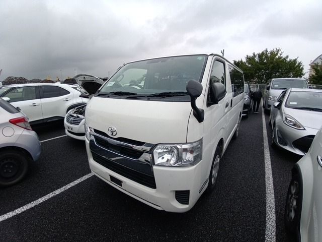 TOYOTA HIACE GL-PKG 2020