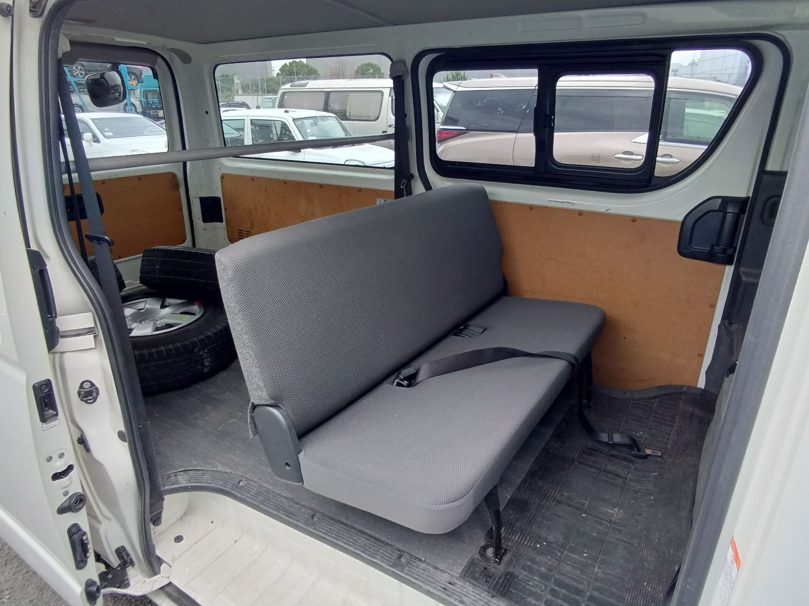 TOYOTA HIACE DX-PKG 2020