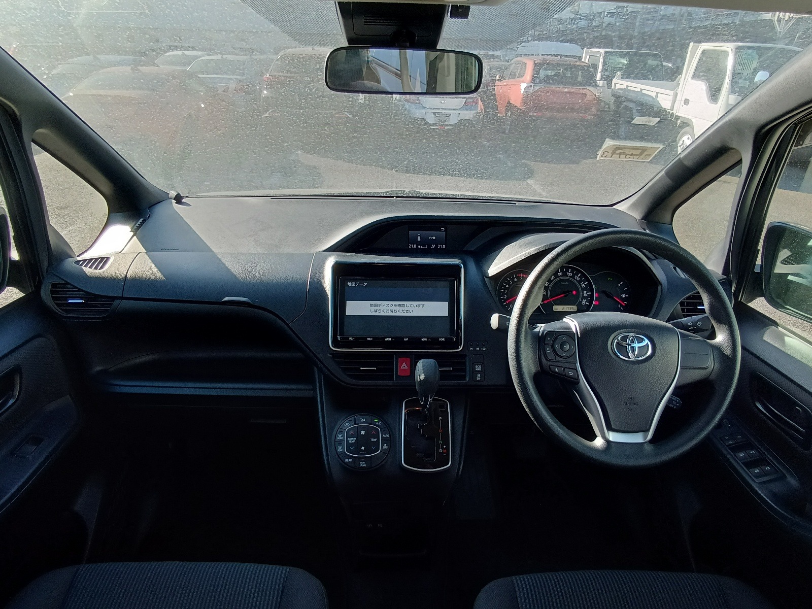 TOYOTA NOAH X-PKG NON-HYBRID 2021