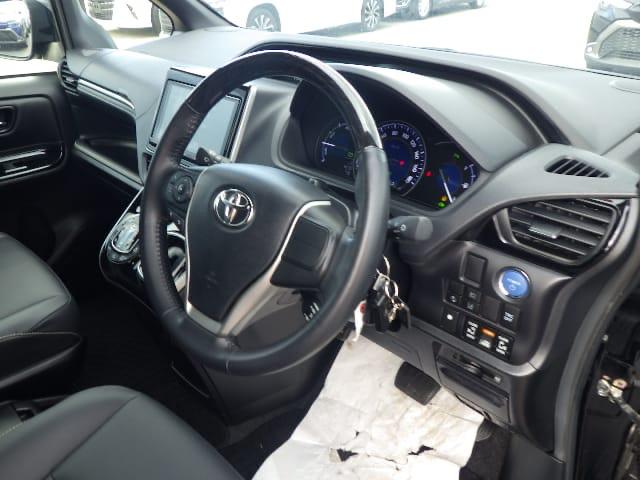 TOYOTA ESQUIRE GI 2021 HYBRID