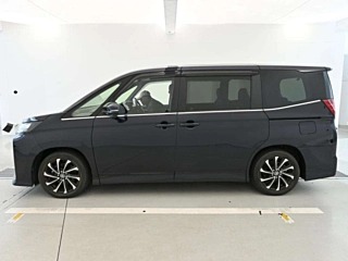 TOYOTA NOAH SZ-PKG 2022 HYBRID