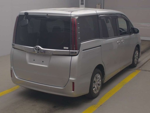 TOYOTA NOAH X-PKG NON-HYBRID 2021