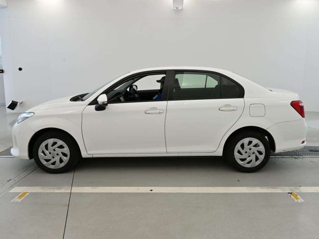 TOYOTA AXIO EX-PKG 2021 HYBRID