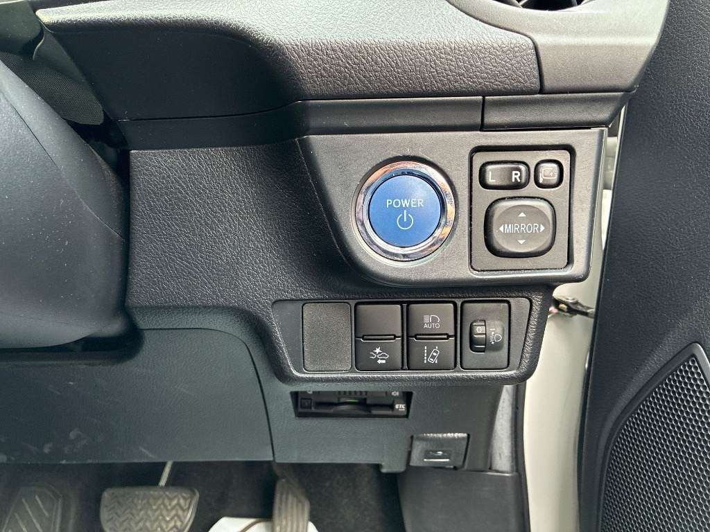 TOYOTA AXIO EX-PKG 2021 HYBRID