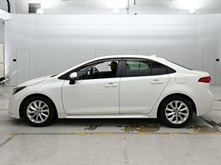 TOYOTA COROLLA S – PKG 2021